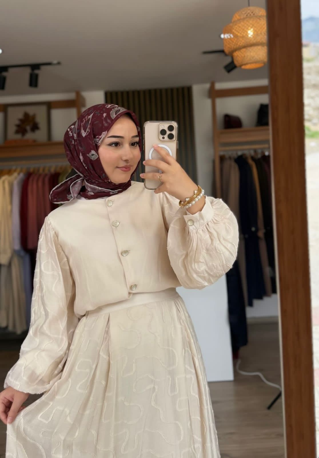 Cem Sultan Başarıya Odaklanmış Kadın Bayan Escort İkbal