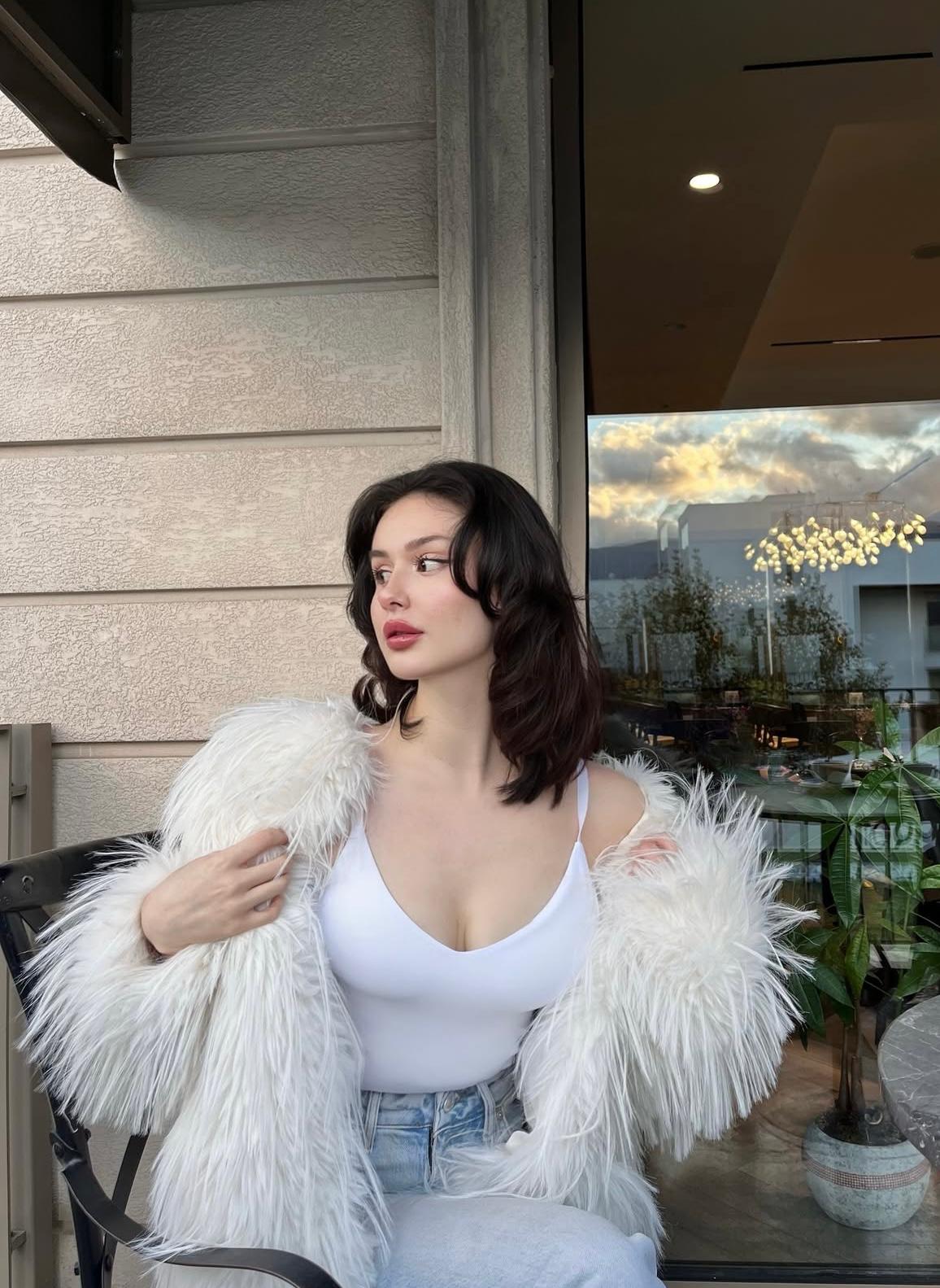 Çevrecik Zarif Ruh Bayan Escort Asya
