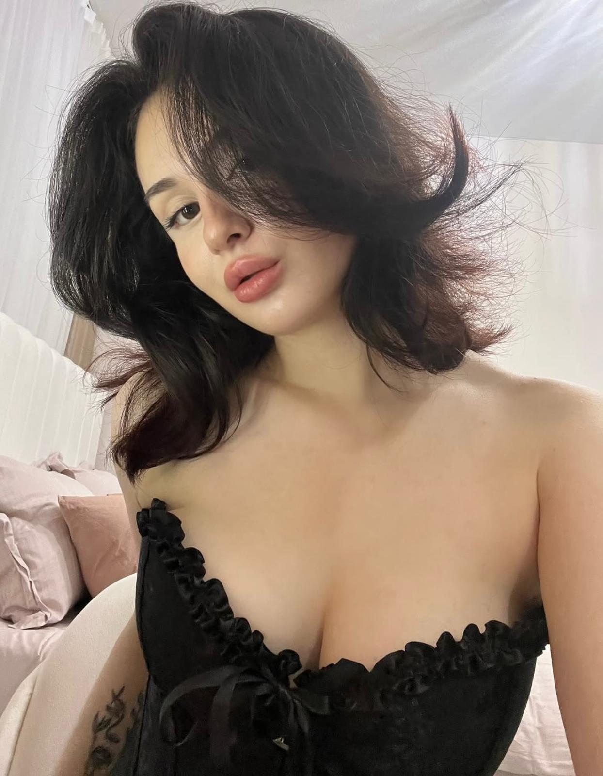 Sarayköy Arabada Görüşen Bayan Escort Meyra